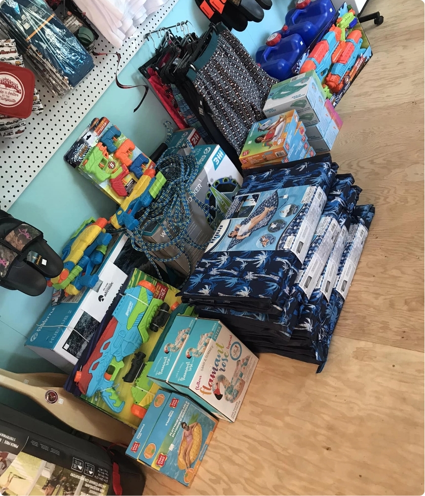 Floaties & Beach Toys